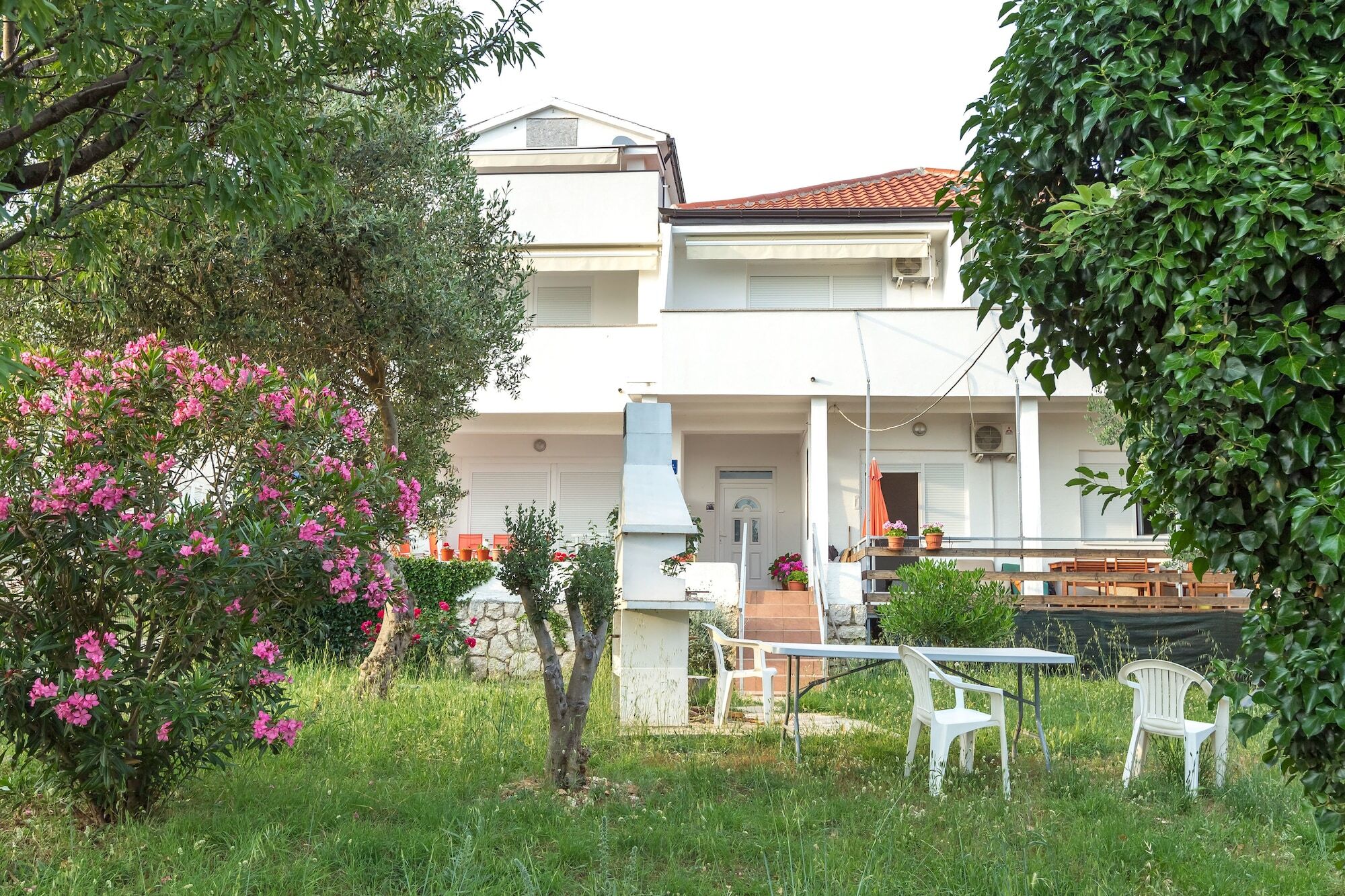 Apartments By The Sea Semy Novalja Exterior photo